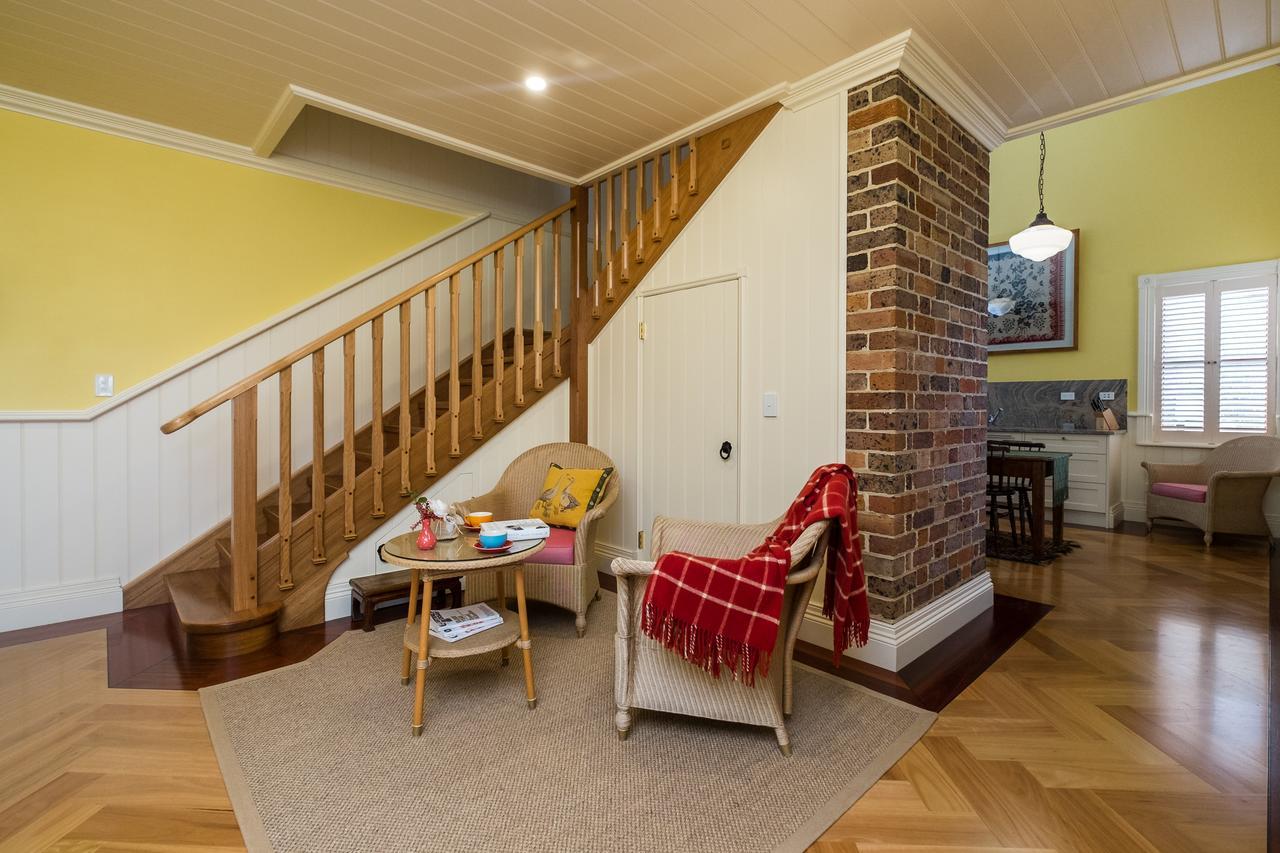 Old Bank Boutique Hotel Mittagong Bagian luar foto