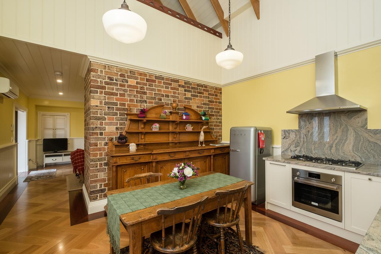 Old Bank Boutique Hotel Mittagong Bagian luar foto